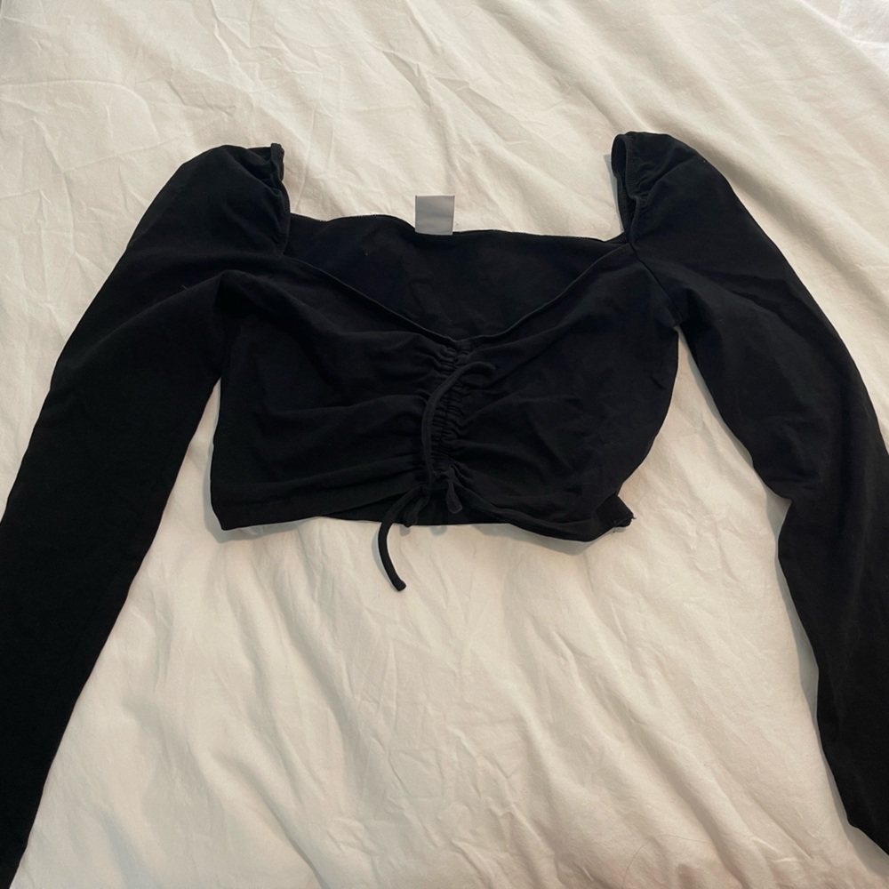 long sleeve cropped top